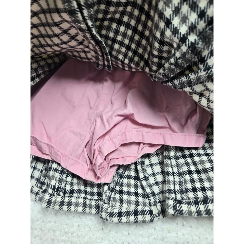 Y2K Girls‎ Plaid Pleated Skort Size 6 Black White Pink Heart Button 2006